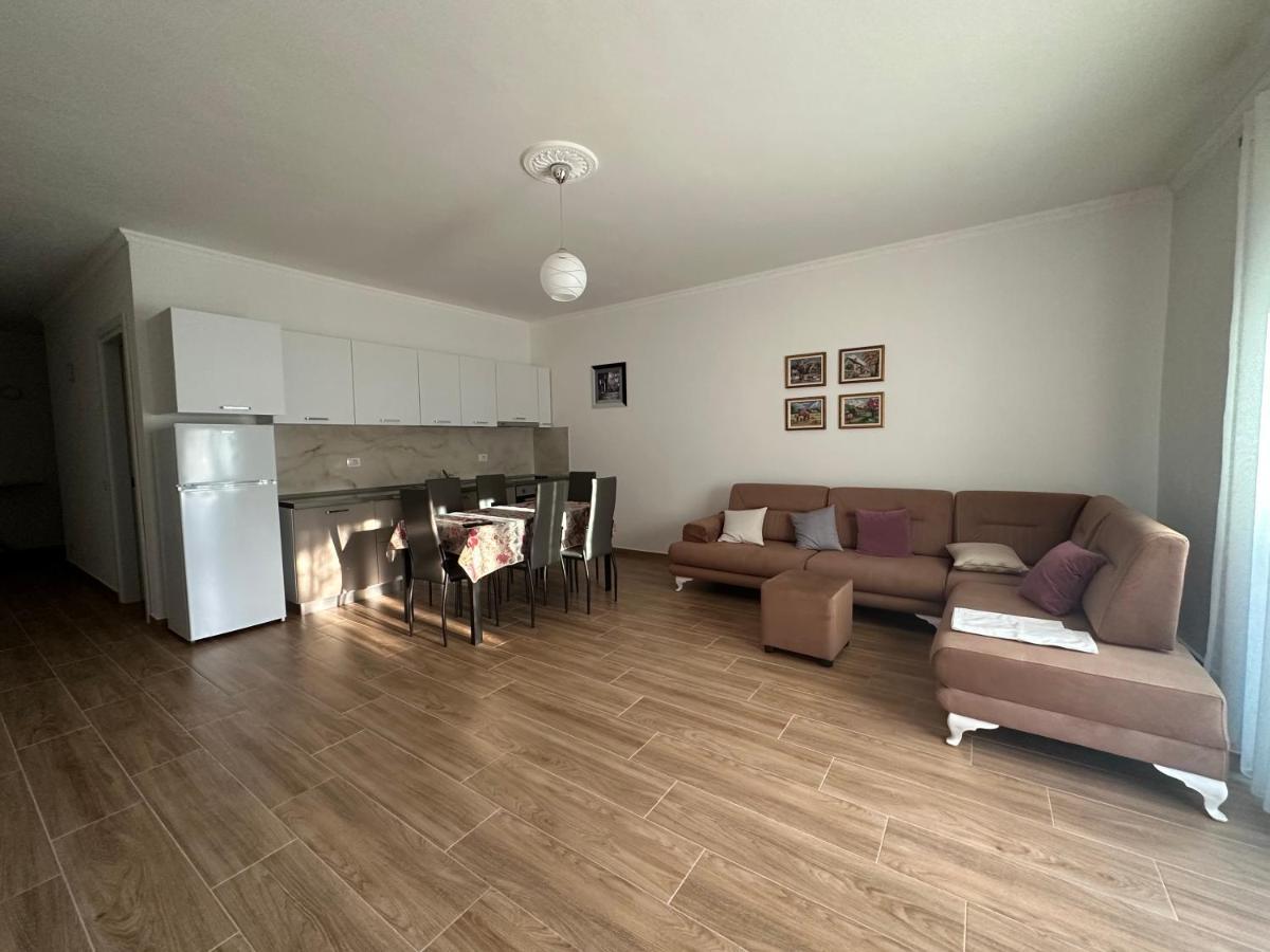 Vlora Central & Comfy Apartment Exterior photo
